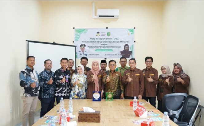 
 30 Putra-Putri Meranti Terima Beasiswa Penuh Polteknas Pekanbaru