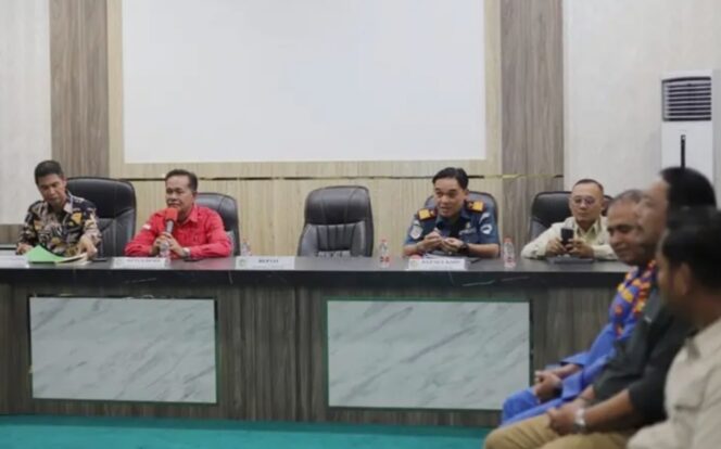 
 DPRD Meranti Tunda Kenaikan Tarif Transportasi Laut, Cari Solusi Bersama Pengusaha Kapal