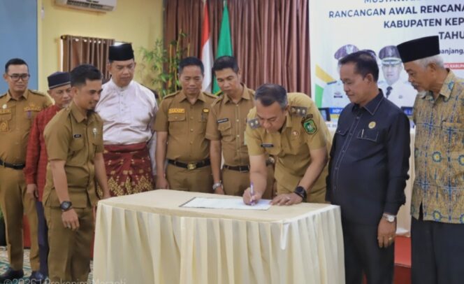 
 Ketua DPRD Meranti Hadiri Forum Konsultasi Publik Ranwal RKPD 2027