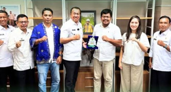
 Anggota DPRD Meranti Dampingi Wabup Bahas Perumahan ke Kementerian PKP
