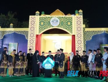 Bupati Asmar Hadiri Pembukaan MTQ ke-44 Riau, Beri Dukungan untuk Kafilah Meranti