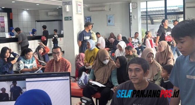 
 Pelajar Kepulauan Meranti Terima Bantuan PIP Melalui BRI BO Selatpanjang