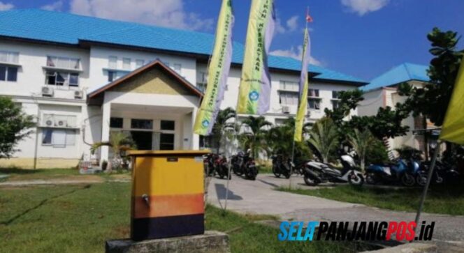 
 Kantor Dinas Pendidikan dan Kebudayaan Kabupaten Kepulauan Meranti, Riau
