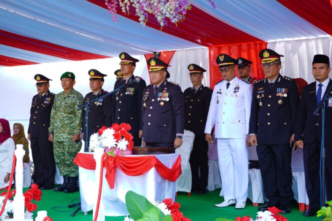 
 Upacara HUT RI di Rangsang Barat, Polda Riau Tekankan Kehadiran Negara di Wilayah 3T