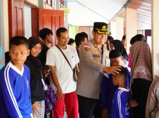 AKBP Gede Kapolres Meranti saat kunjungan Ke SLB Selatpanjang (18/08/2026) 