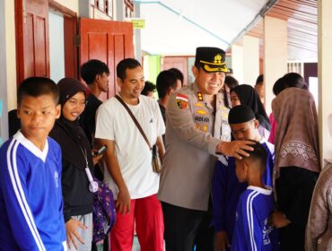 AKBP Gede Kapolres Meranti saat kunjungan Ke SLB Selatpanjang (18/08/2026)