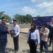 Penyerahan secara simbolis kepada narapidana oleh Kepala Lapas kelas IIB Selatpanjang Yopi (17/08/2026)