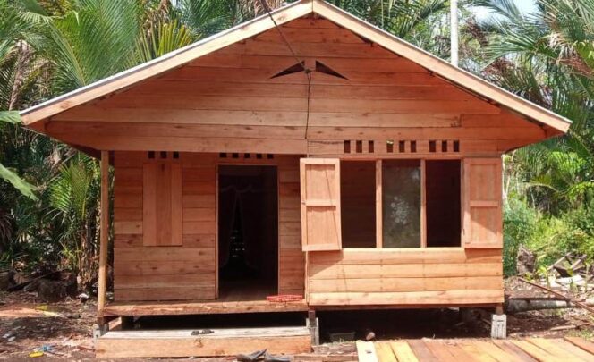 
 Salah satu rumah warga di Kabupaten Kepulauan Meranti yang telah rampungSalah satu rumah warga di Kabupaten Kepulauan Meranti yang telah rampung
