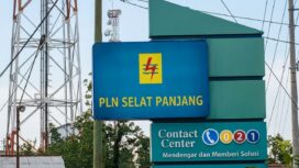 Plang Unit Layanan Pelanggan (ULP) PLN Selatpanjang, Kabupaten Kepulauan Meranti.