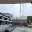 Bangunan di area Kantor Imigrasi Kelas II TPI Selatpanjang, Kabupaten Kepulauan Meranti, yang berdiri di dekat bahu jalan saat masa renovasi kantor. Status PBG bangunan ini belum terkonfirmasi (13/10/2026) 